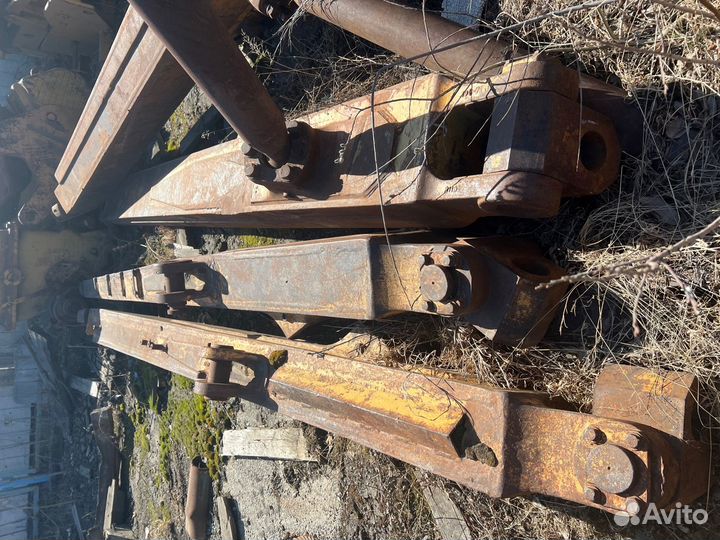 Брусья Komatsu D355