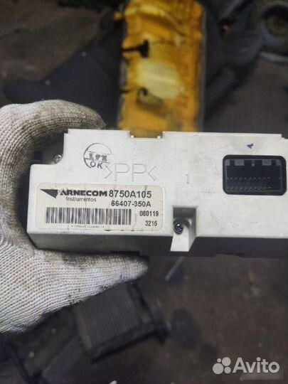 Дисплей информационный Mitsubishi Galant 9