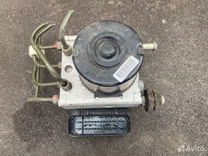Блок ABS Suzuki Grand Vitara/Escudo TDB4 TD94 TDA4