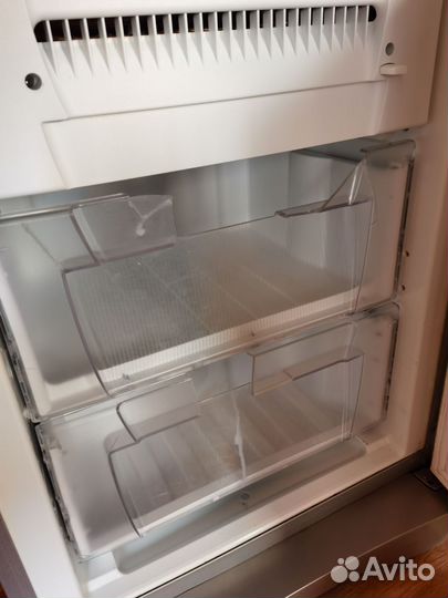 Холодильник indezit