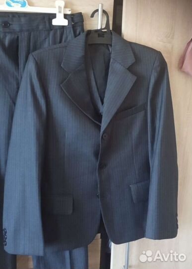 Школьный костюм + пакетом