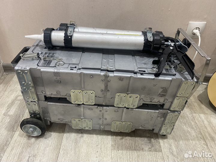 Ящик для инструмента с колесами