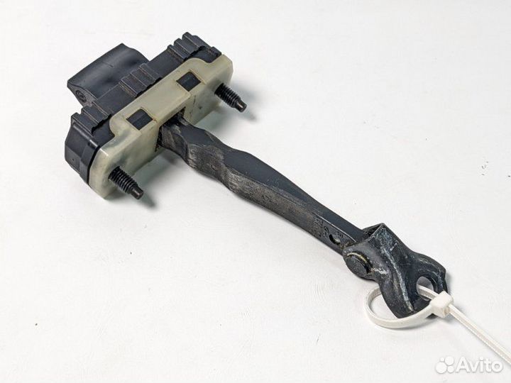 Ограничитель двери задний левый Hyundai Sonata DN8