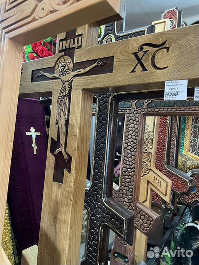 Кресты, гробы, венки