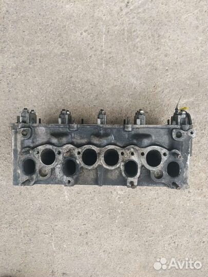 Головка блока цилиндров Volkswagen Passat B3 06810