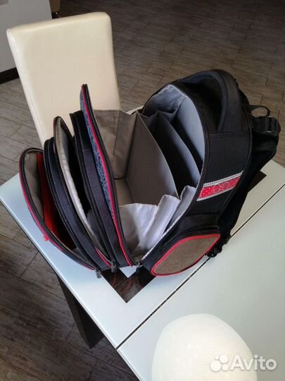 Рюкзак школьный Hummingbird