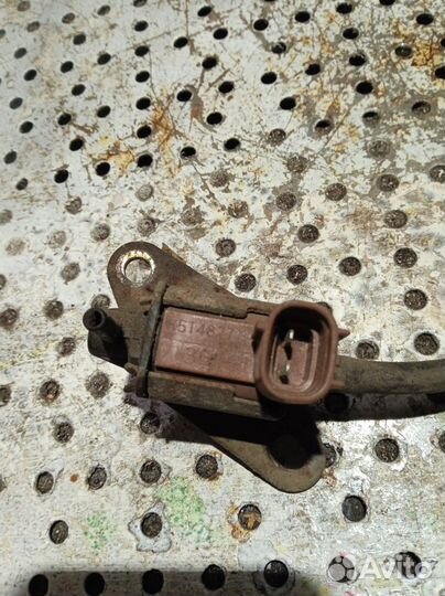 Вакуумный клапан Mitsubishi Lancer 9 1.6