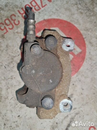 Суппорт передний правый Volvo S60 Y20 B4164T 2012