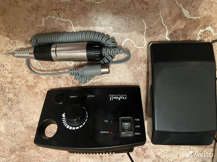 Машинка для маникюра и педикюра