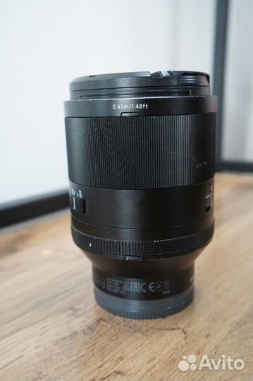 Объектив полнокадровый портретный Sony SEL50F14Z