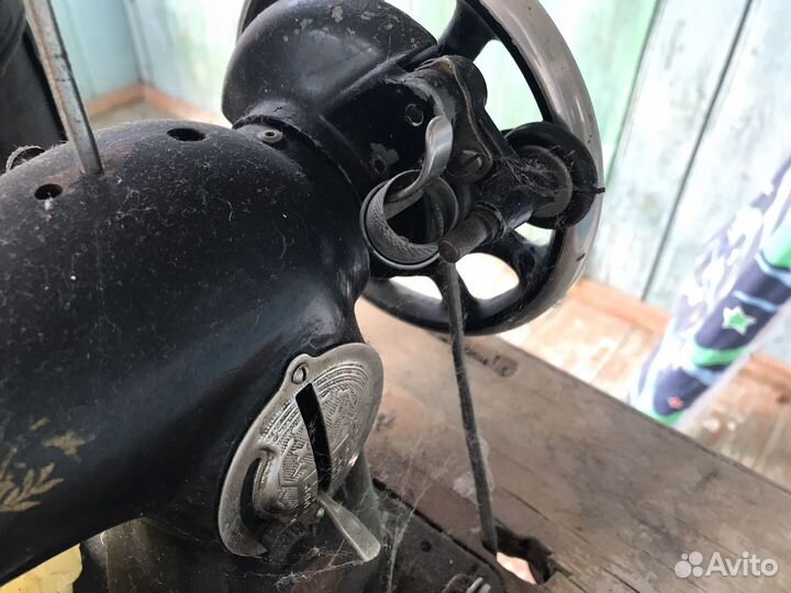 Швейная машинка пмз им Калинина ножная