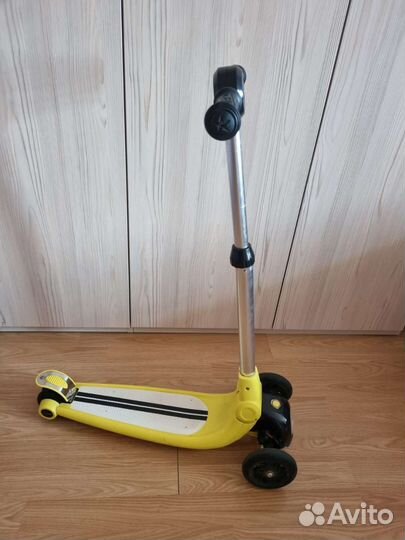 Самокат детский трехколесный бу