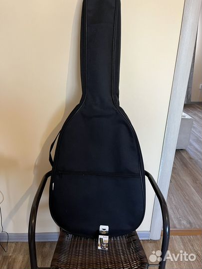 Акустическая гитара