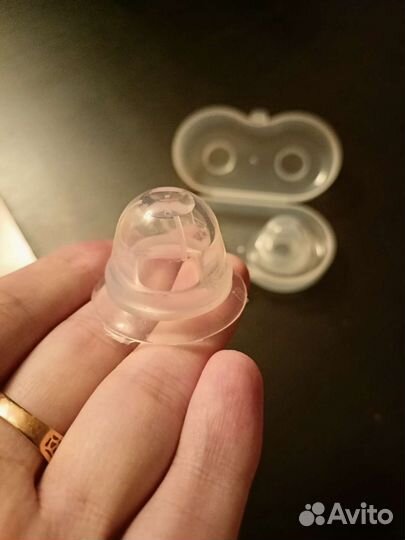 Накладки на грудь новые