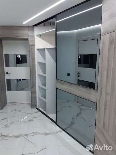 Угловой шкаф