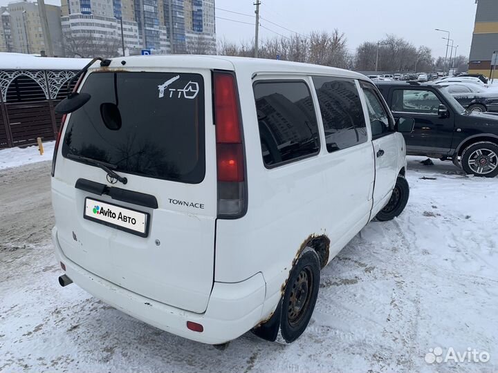 Toyota Town Ace 2.2 AT, 1999, 295 000 км