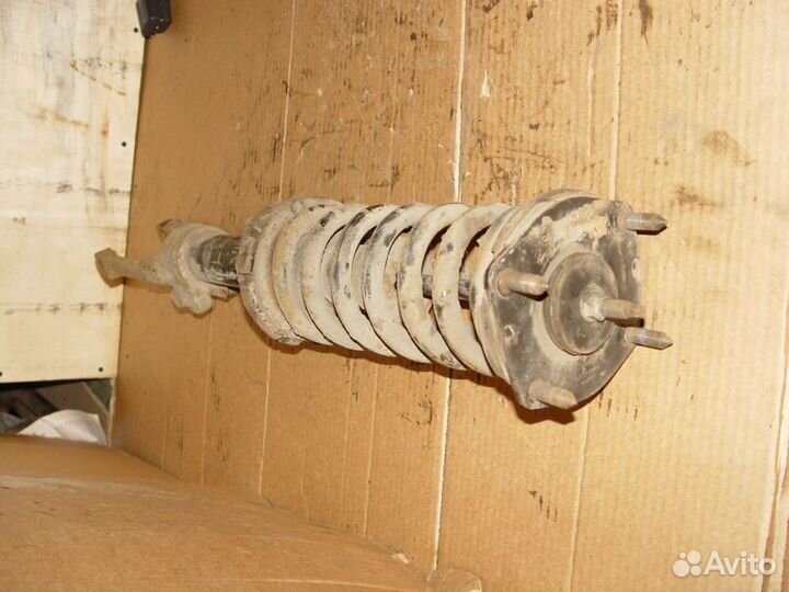 Стойки передние Jeep grand cherokee 08г