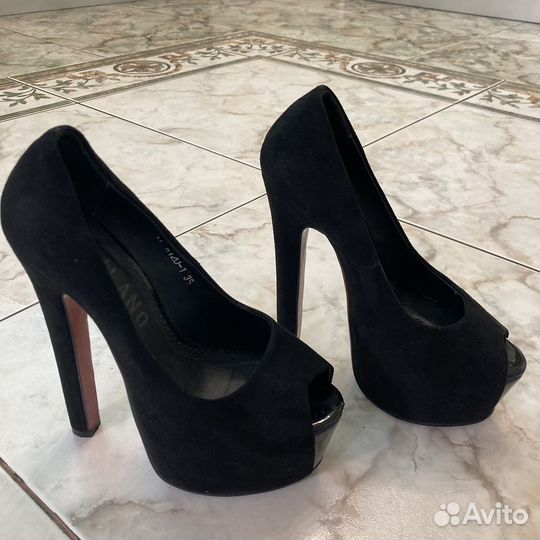 Лабутены туфли женские