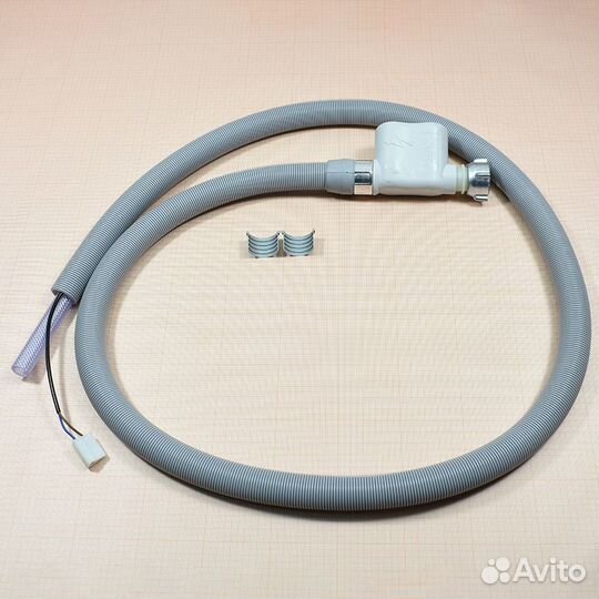 Шланг с клапаном Аквастоп Indesit, код C00372679