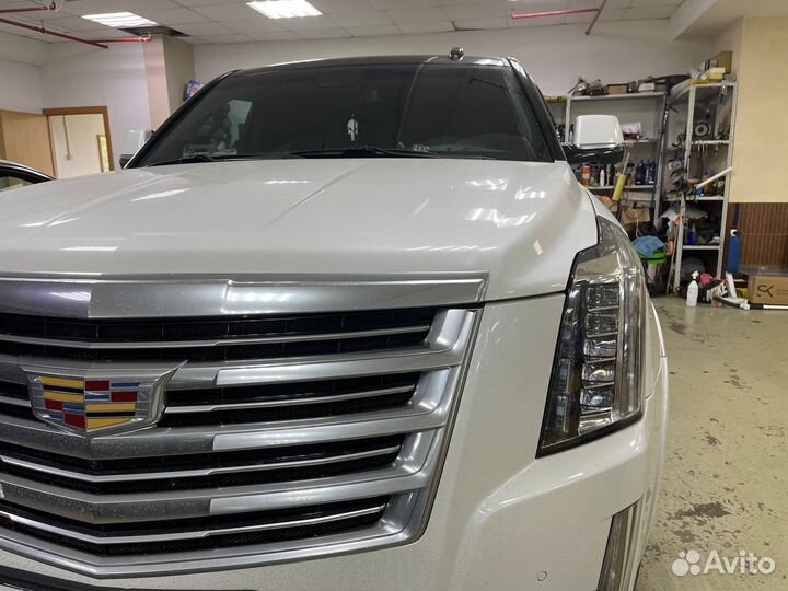 Доводчики дверей на Cadillac Escalade