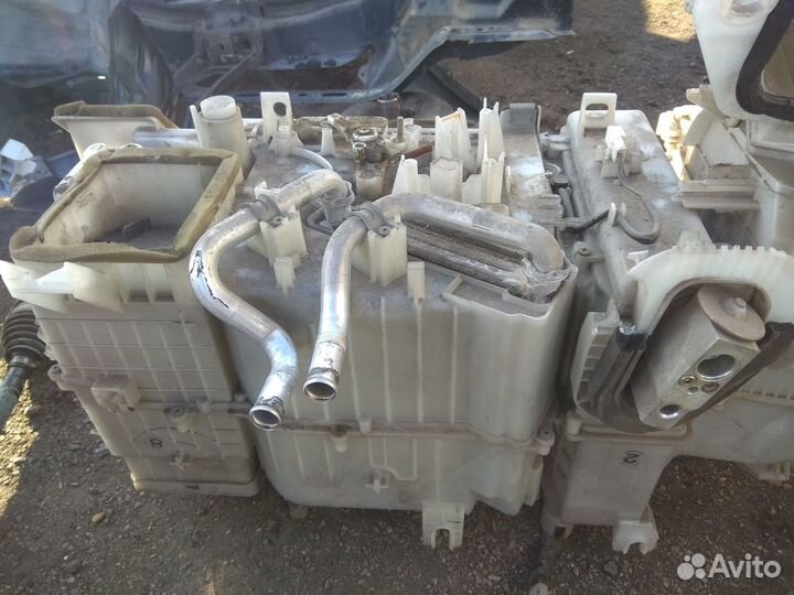 Корпус отопителя Toyota Platz