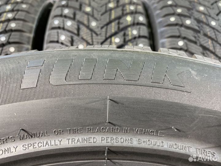 iLink Wintervorhut Stud II 235/55 R17 92T