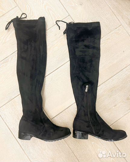 Высокие женские замшевые сапоги