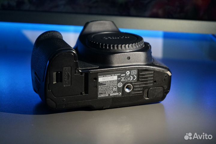 Зеркальный фотоаппарат Canon 50d