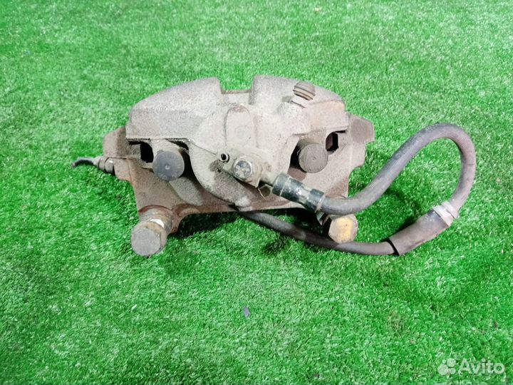 Суппорт тормозной передний правый Volkswagen Golf