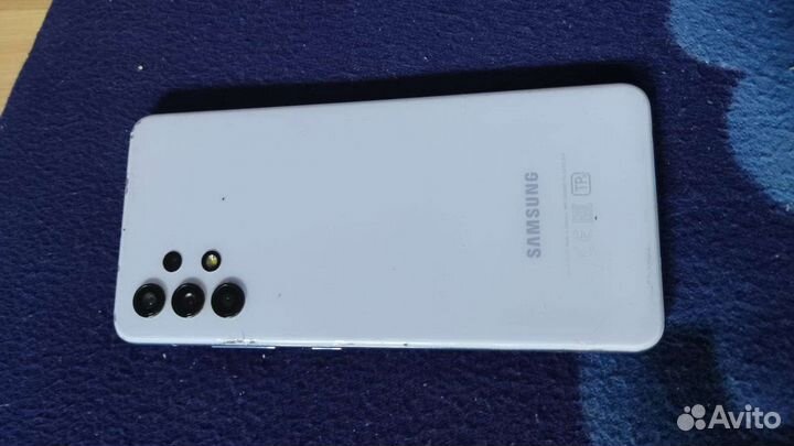 Samsung а 32