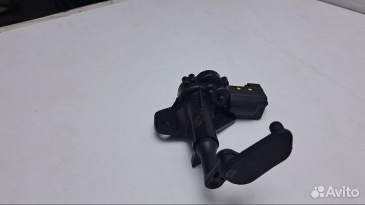 Мотор стеклоподъемника задний правый Dodge Caravan