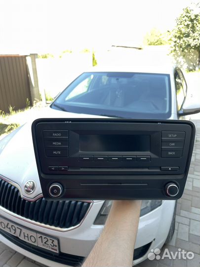 Гу штатная машнитола Swing Skoda octavia a7