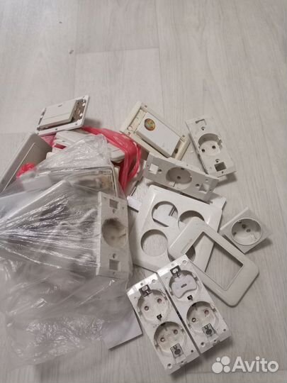 Выключатели и разетки. Б/ У