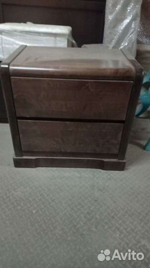 Тумба прикроватная из массива