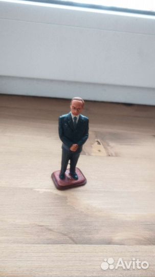 Статуэтка Путина