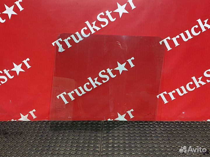 Стекло двери левой