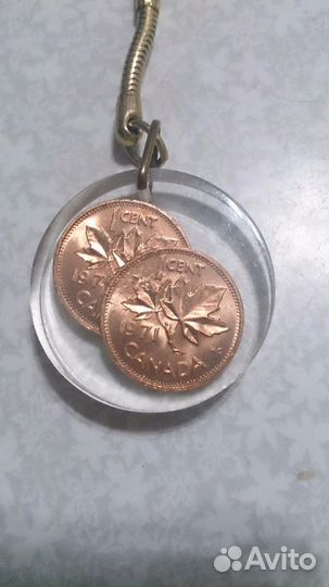 Брелок винтаж Канада