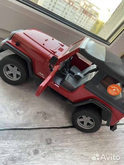 Внедорожник джип bruder