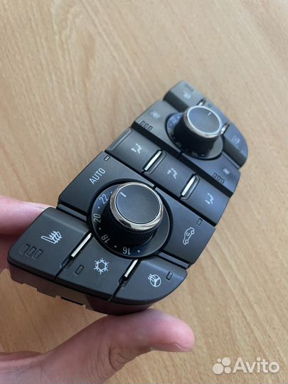 Блок климата кнопки astra j