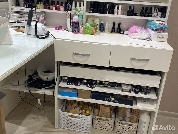 Стол для маникюра бу