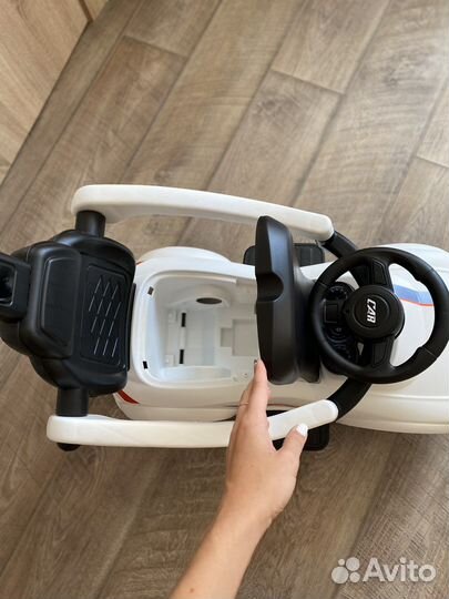 Машинка каталка толокар