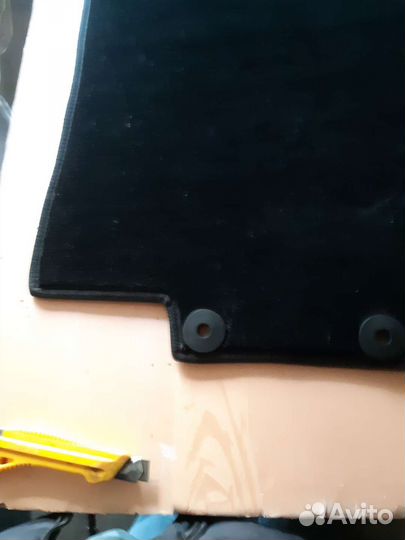 Автомобильные коврики ворсовые