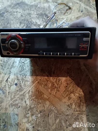 Кассетная автомагнитола sony