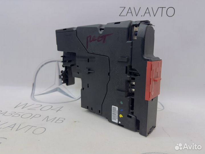 Блок предохранителей Mercedes W204 рест
