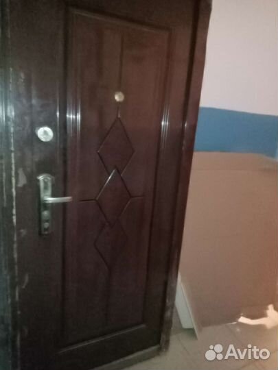 Дверь входная металлическая бу