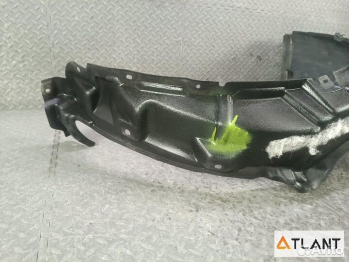 Подкрылок передний левый toyota prius