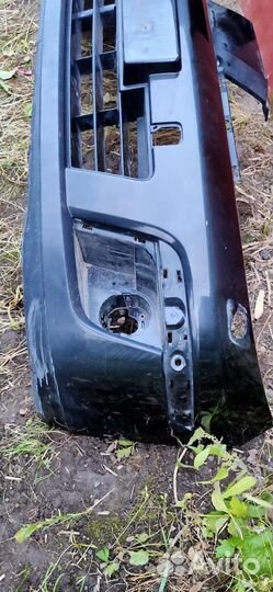 Бампер передний с отв. омывателя nissan tiida c11