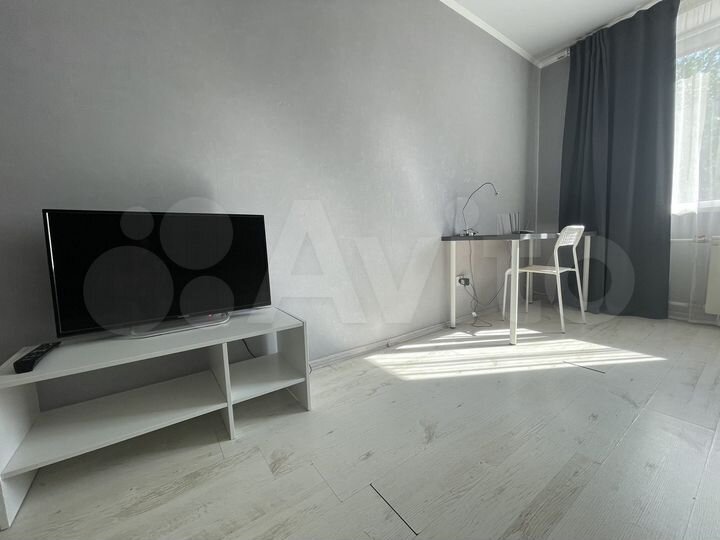 2-к. квартира, 68 м², 1/10 эт.