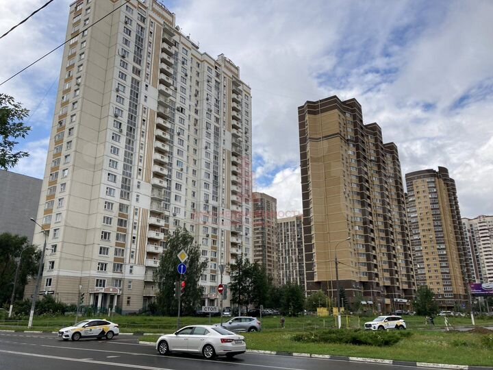 1-к. квартира, 42 м², 18/23 эт.