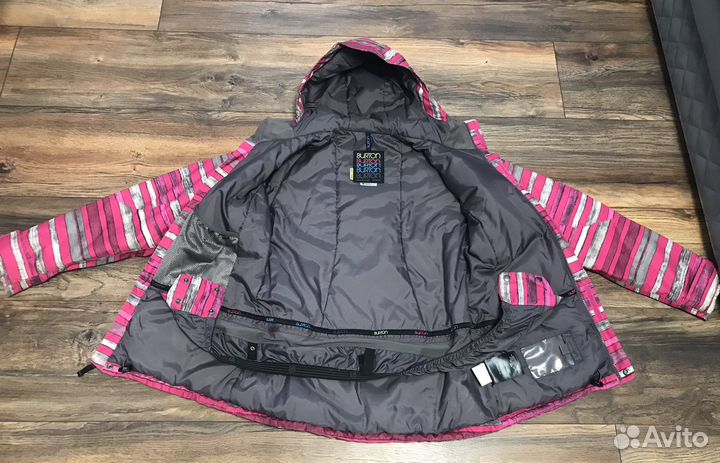 Сноубордическая куртка и штаны